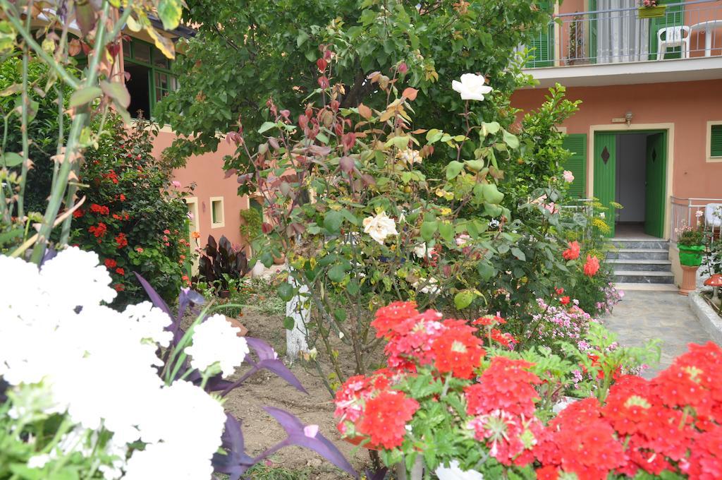 Barbayiannis Studios Moraitika Exterior foto