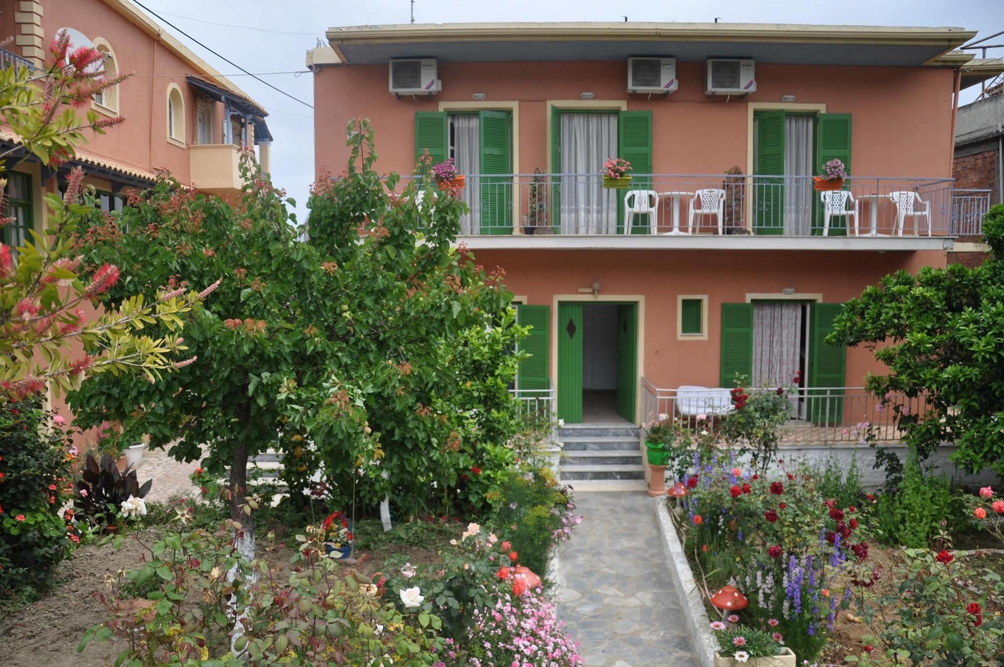 Barbayiannis Studios Moraitika Exterior foto